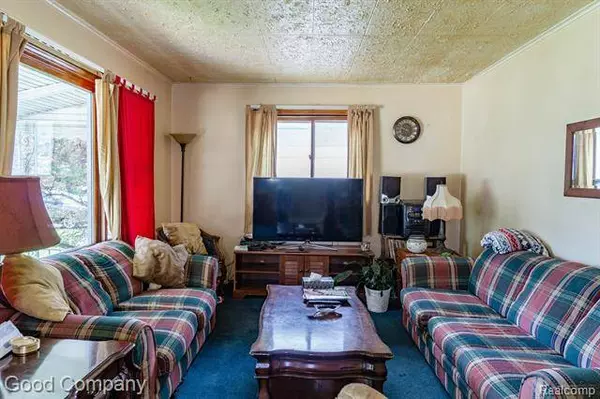 26537 HAMPDEN Street, Madison Heights, MI 48071