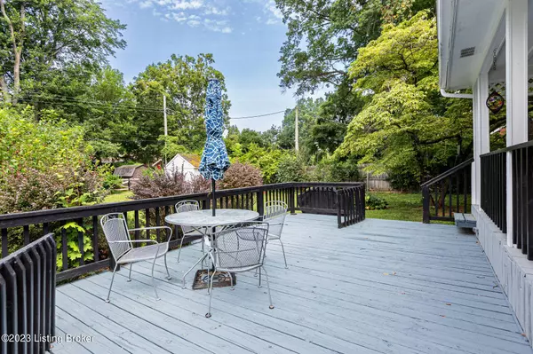 214 N Chadwick Rd, Louisville, KY 40223