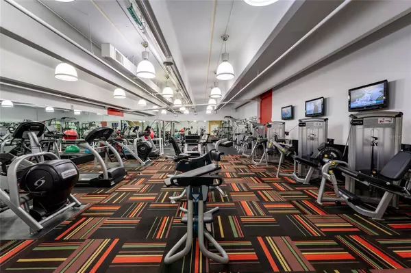 101 S EOLA DR #801, Orlando, FL 32801