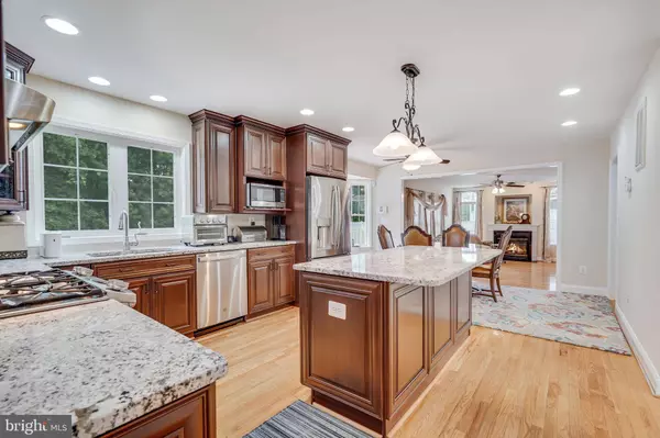 13421 CLASSIC CT, Woodbridge, VA 22192