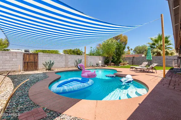 2320 W COLUMBINE Drive, Phoenix, AZ 85029