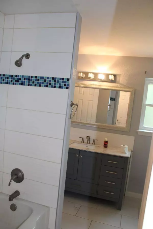 929 Wade Drive, Bedford, TX 76022