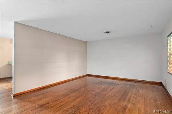 37244 Lemon AVE, Zephyrhills, FL 33541