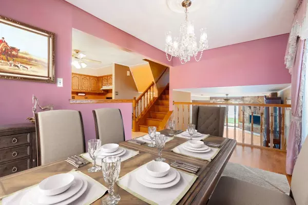 5943 S Kolmar Avenue, Chicago, IL 60629