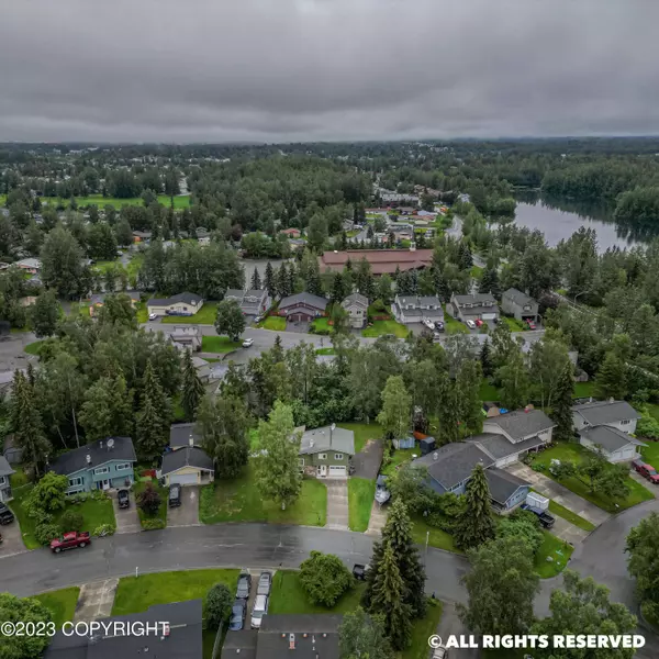 6133 Kensington DR, Anchorage, AK 99504