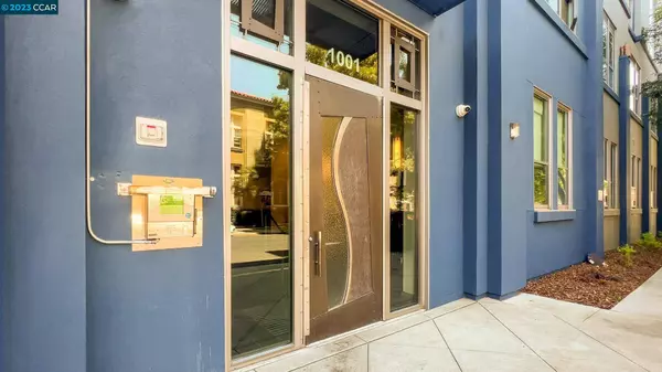 1001 46Th St #320, Emeryville, CA 94608