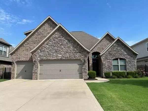 6530 W Coat Bridge, Rogers, AR 72758