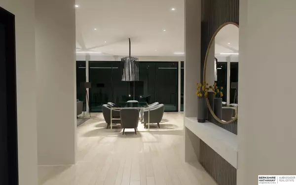 2223 S 111 Circle, Omaha, NE 68144