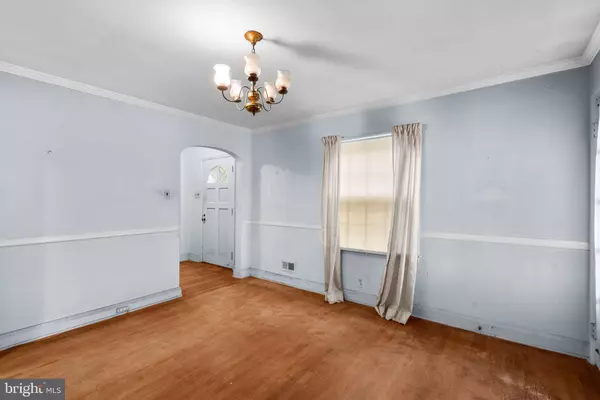 6824 CAMPFIELD RD, Gwynn Oak, MD 21207