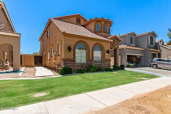 5261 E HOPI Avenue, Mesa, AZ 85206