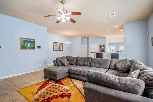 18010 Surrey Lake LN, Richmond, TX 77407