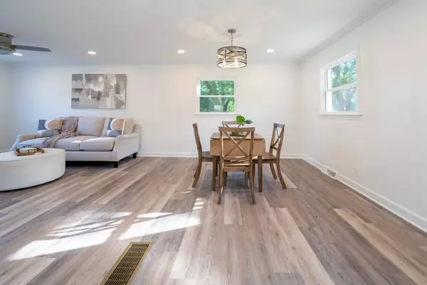 1731 Tarleton CT, Lexington, KY 40504