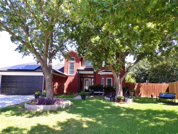 3740 Cove Meadow Lane, Fort Worth, TX 76123