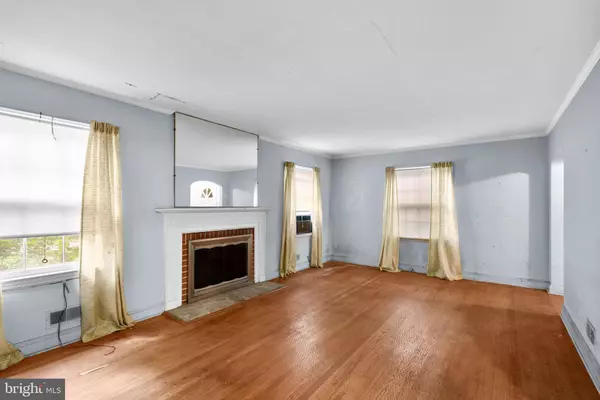 6824 CAMPFIELD RD, Gwynn Oak, MD 21207