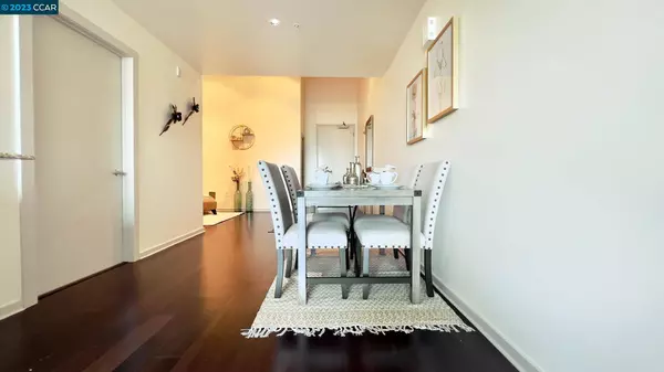 1001 46Th St #320, Emeryville, CA 94608