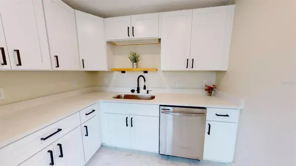 1219 54TH AVE N, St Petersburg, FL 33703