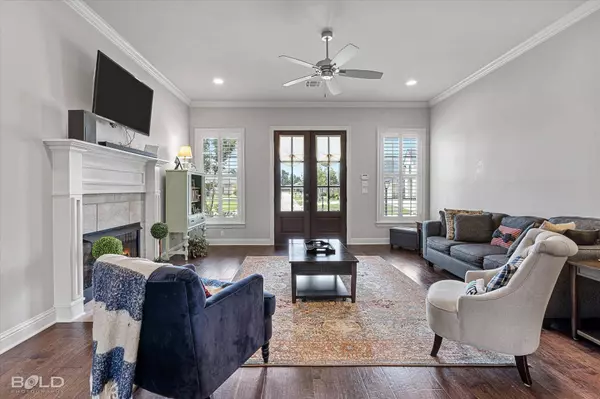 315 Acadiana Creek Drive, Shreveport, LA 71106