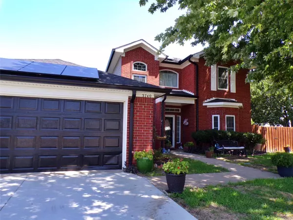 3740 Cove Meadow Lane, Fort Worth, TX 76123