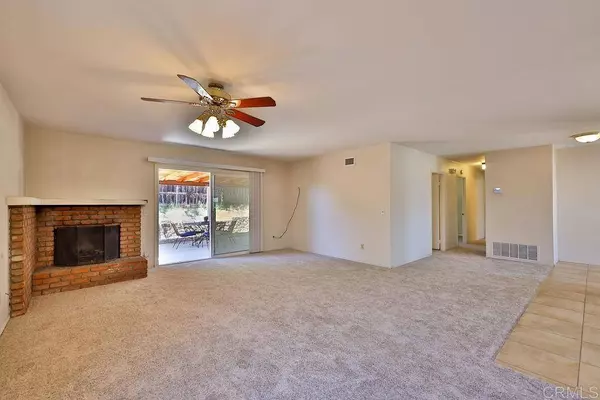 9824 Conejo Rd, Santee, CA 92071