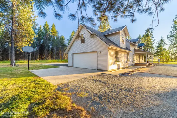 28646 N LINZY LN, Athol, ID 83801
