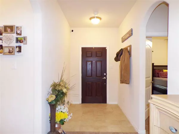 9009 Curacao Drive, Fort Worth, TX 76123