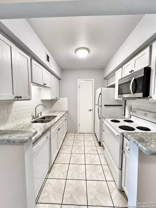 6718 Callaghan Rd UNIT 510, San Antonio, TX 78229