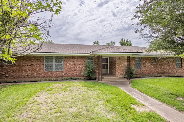 505 S Main Street, Ector, TX 75439