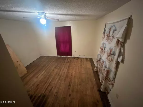 702 W Rhoten St, Jefferson City, TN 37760