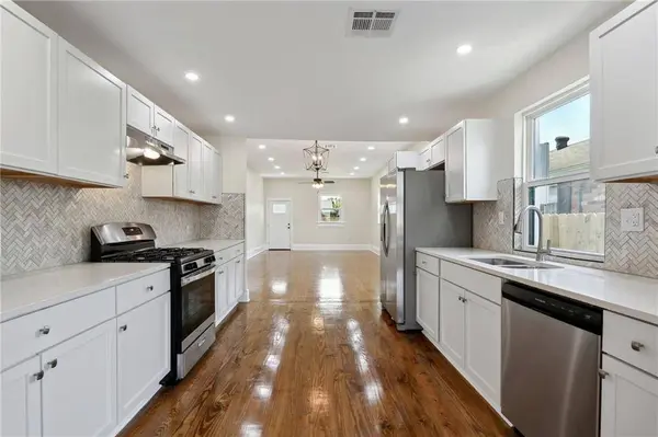 416 WALLACE DR, New Orleans, LA 70122