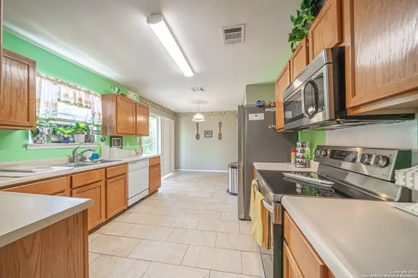 314 English Saddle, San Antonio, TX 78227