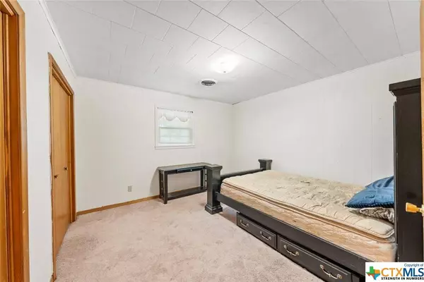 3026 HCR 3363, Hubbard, TX 76648