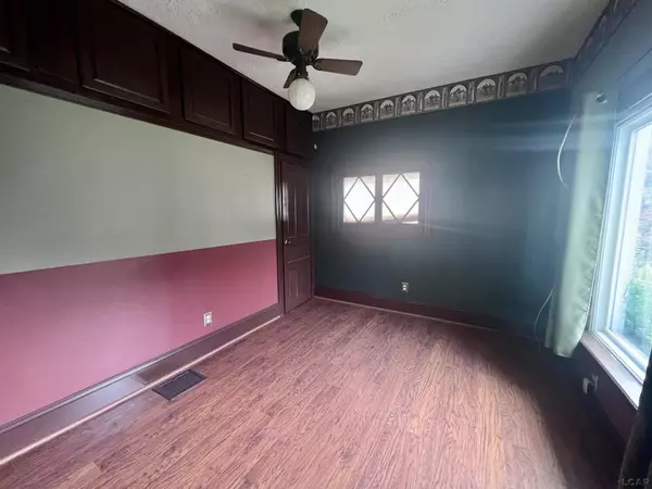 129 S Main, Blissfield, MI 49228