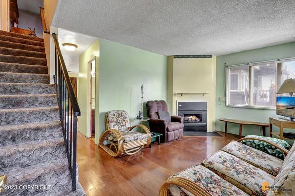 1085 E 17th AVE, Anchorage, AK 99501