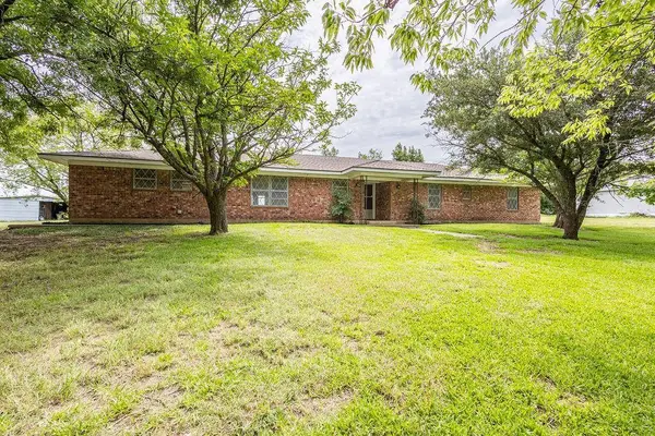 505 S Main Street, Ector, TX 75439