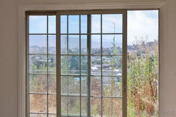 8619 Innsdale Lane, San Diego, CA 92114