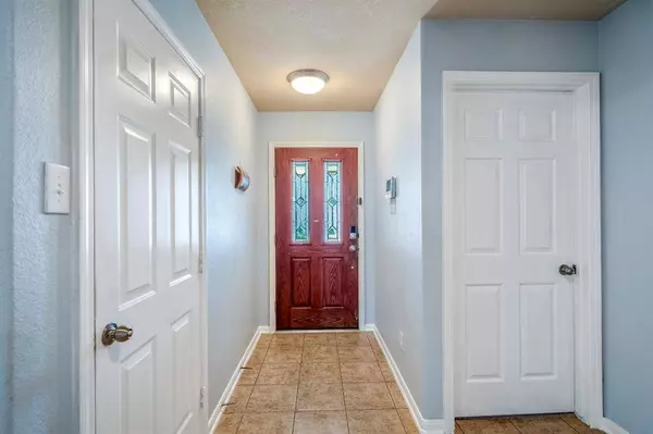 18010 Surrey Lake LN, Richmond, TX 77407