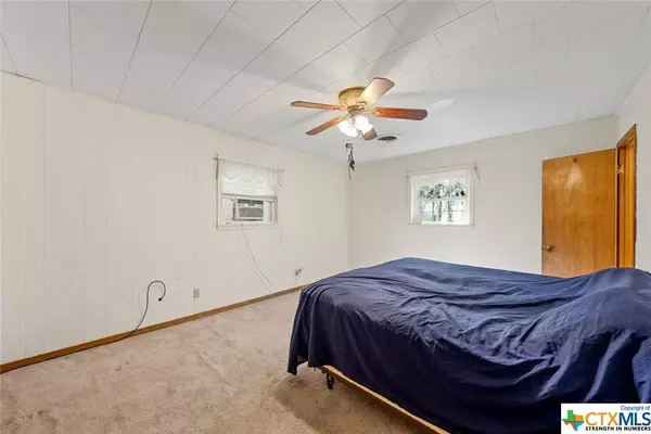 3026 HCR 3363, Hubbard, TX 76648