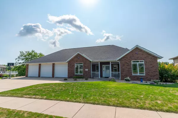 309 Oriole Lane, Cambridge, WI 53523