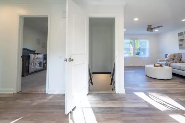 1731 Tarleton CT, Lexington, KY 40504