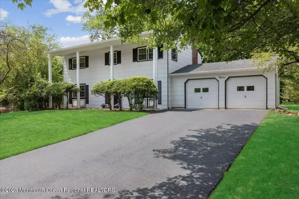 12 St Lawrence Way, Marlboro, NJ 07746