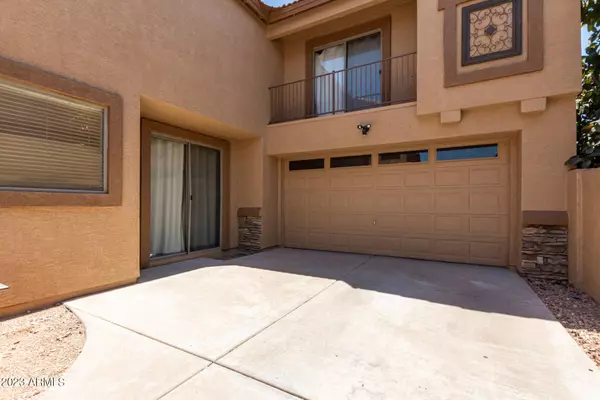 5261 E HOPI Avenue, Mesa, AZ 85206