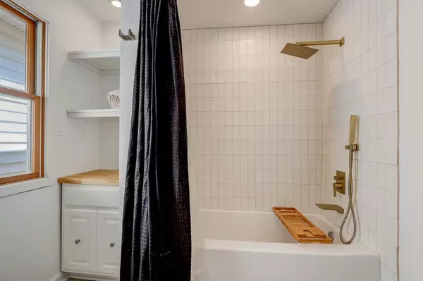 Wisconsin Lake Home for Sale Hannah O'Brien The Minter Team