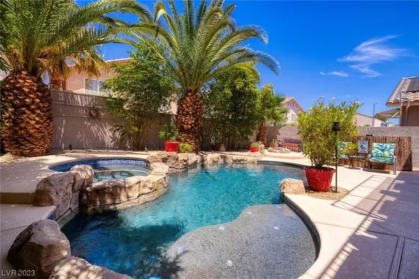 1068 Sweeping Ivy Court, Las Vegas, NV 89183