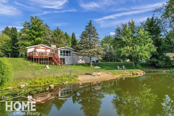 1972 Sun Dr, Owosso, MI 48867