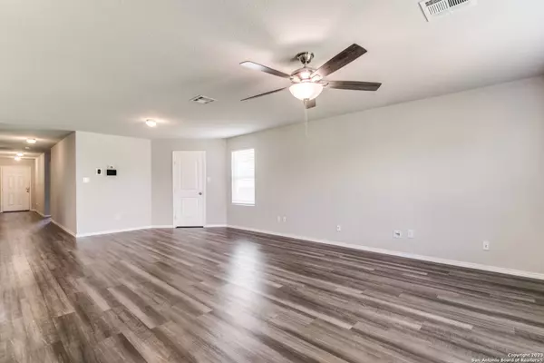 31581 NIMBUS DR, Bulverde, TX 78163-2502