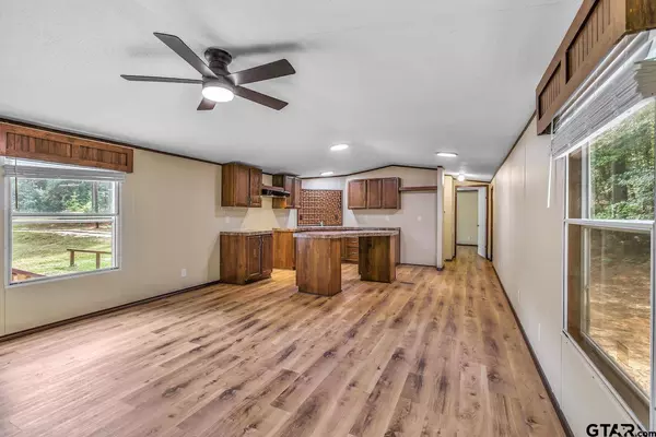 20935 CR 450, Lindale, TX 75771