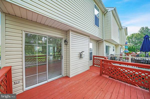 138 VERSAILLES CT, Newark, DE 19702