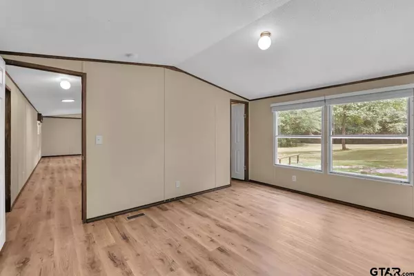 20935 CR 450, Lindale, TX 75771