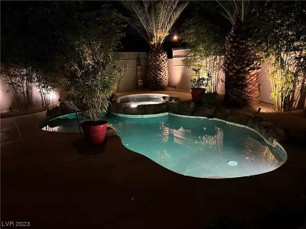 1068 Sweeping Ivy Court, Las Vegas, NV 89183