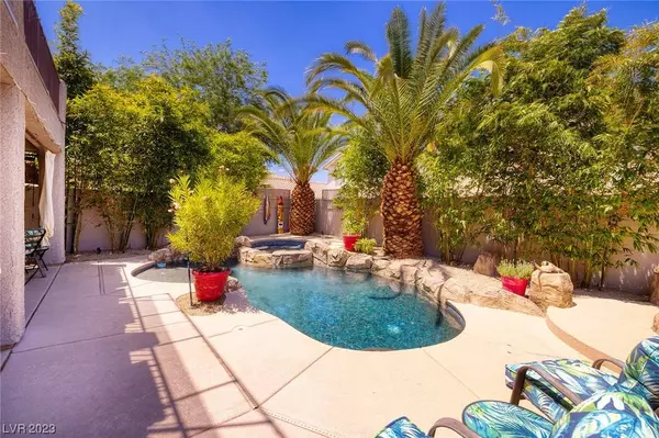 1068 Sweeping Ivy Court, Las Vegas, NV 89183